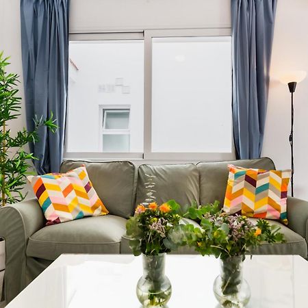 Apartament Anfitrion Triana 2 Sewilla Zewnętrze zdjęcie